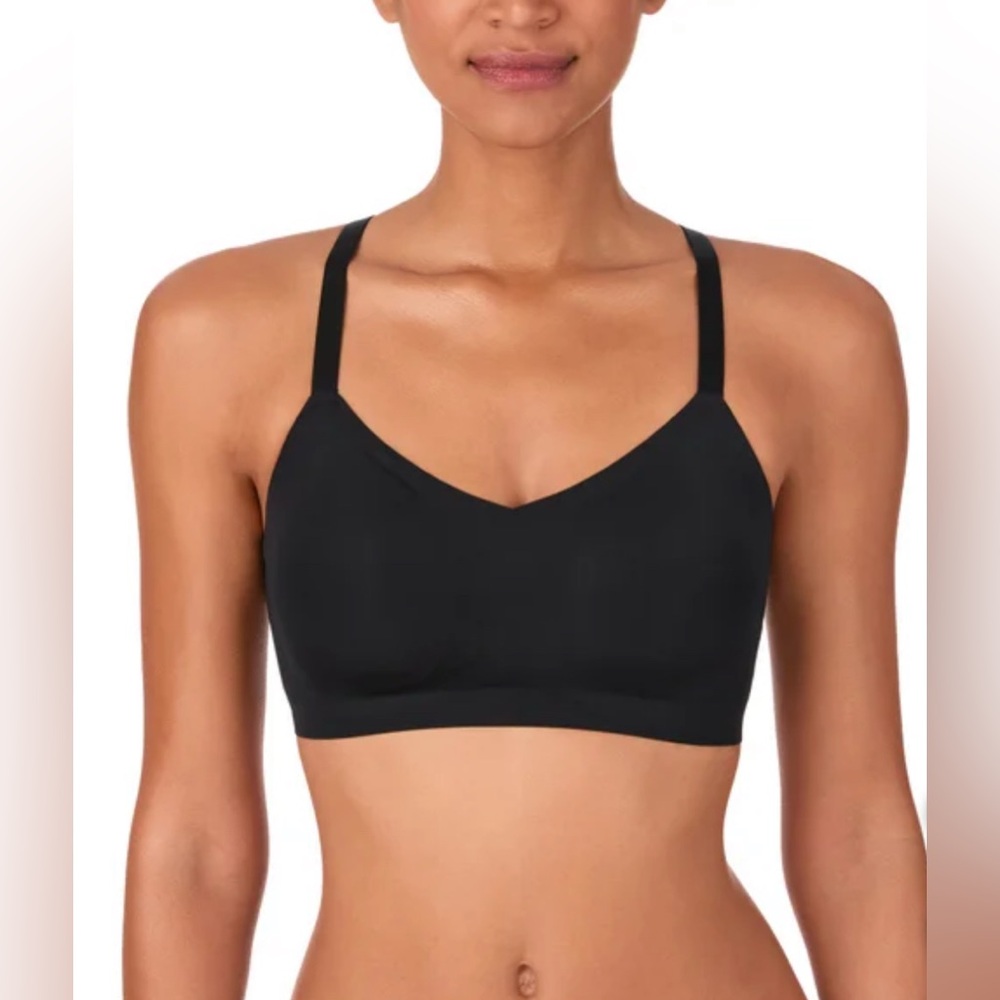 🔥✨ Halston Seamless Comfort Bra – Everyday Essential- NWOT ✨